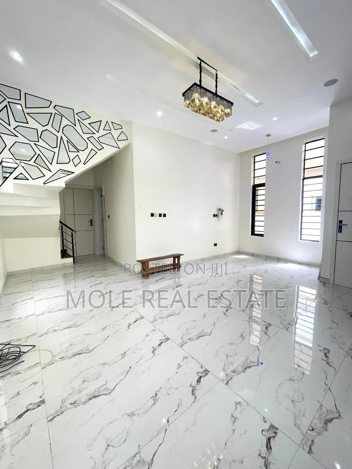 Furnished 3bdrm Block of Flats in Ikate, Lekki Phase 1 for sale