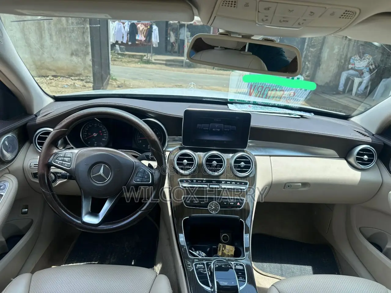 Mercedes-Benz C300 Luxury 4dr RWD Sedan (2.0L 4cyl 7A) 2015 White