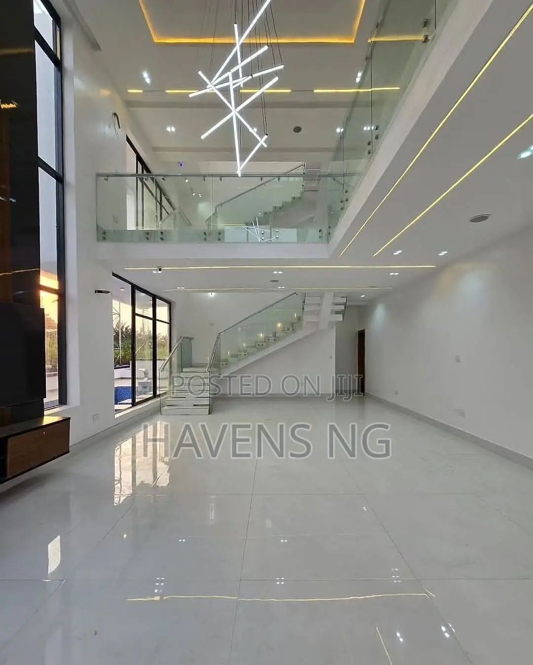 5bdrm Duplex in Lekki Phase 1 for sale