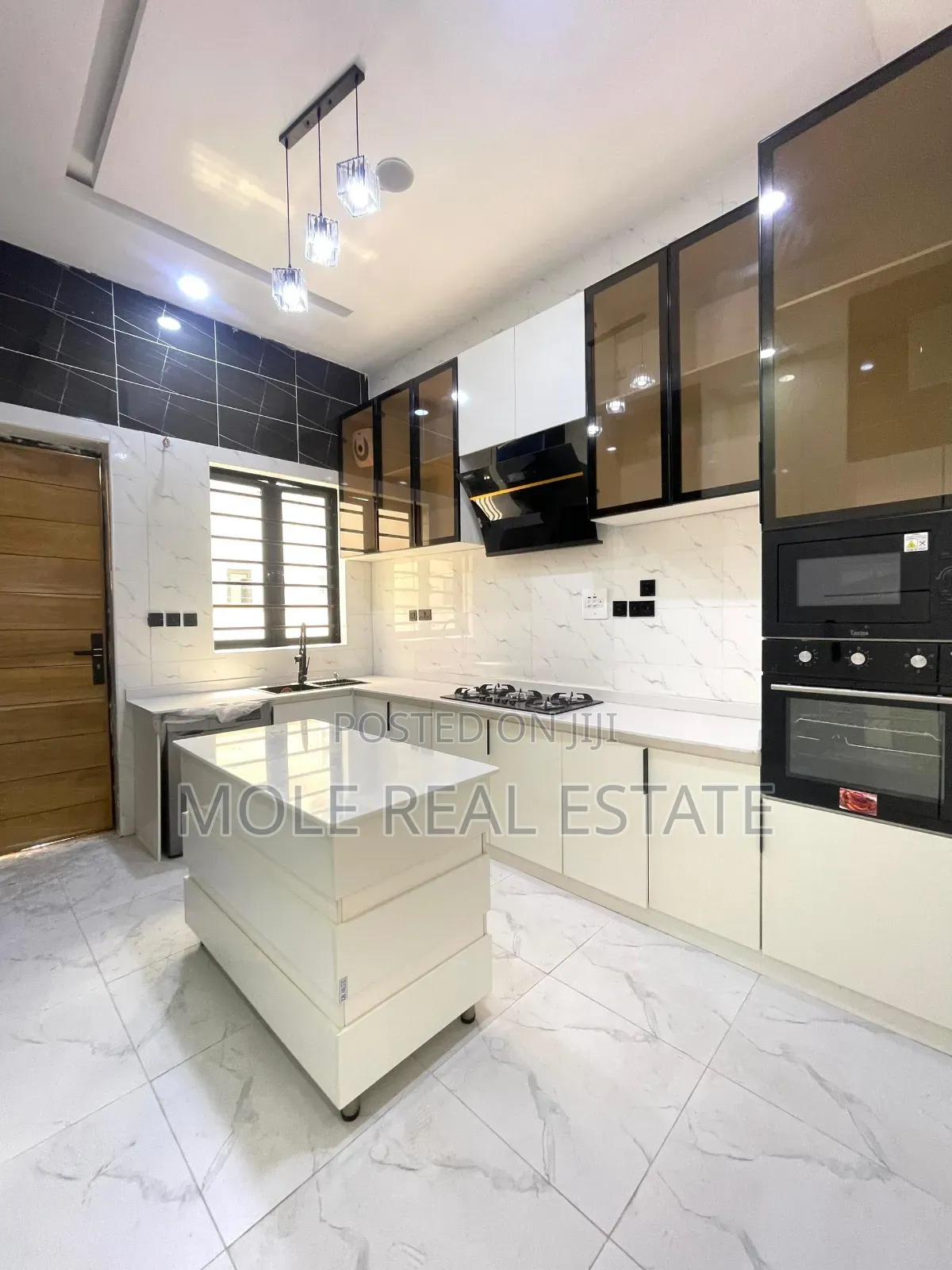 Furnished 4bdrm Duplex in Meridian Park for sale