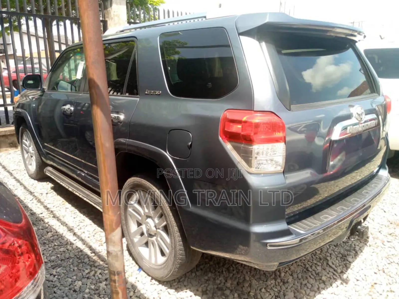Toyota 4-Runner Limited 4WD 2011 Gray