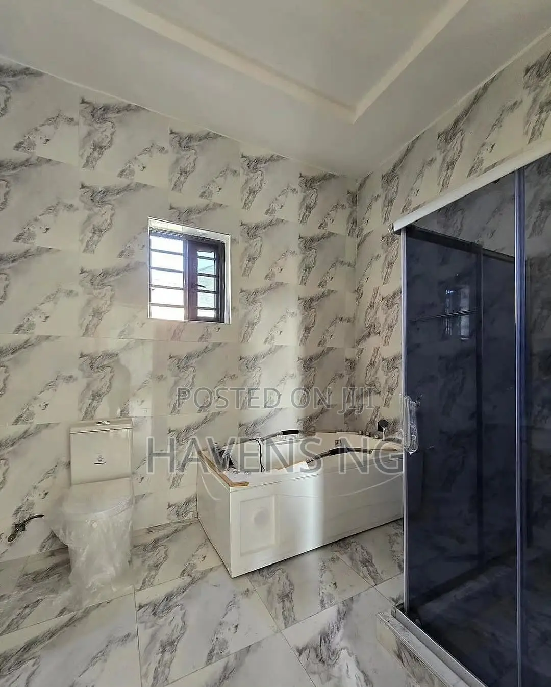 5bdrm Duplex in Ikota for sale
