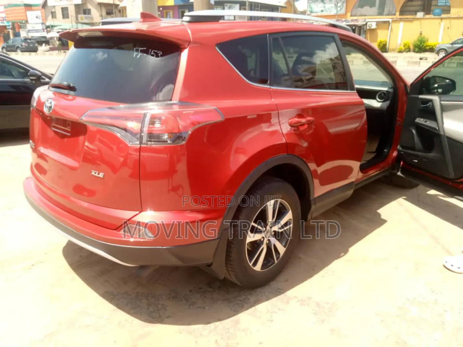 Toyota RAV4 XLE AWD (2.5L 4cyl 6A) 2016 Red