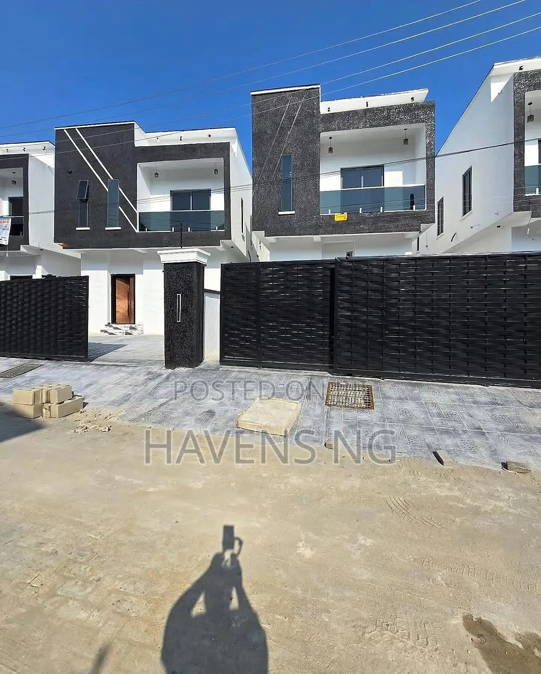 4bdrm Duplex in Lekki Phase 2 for sale