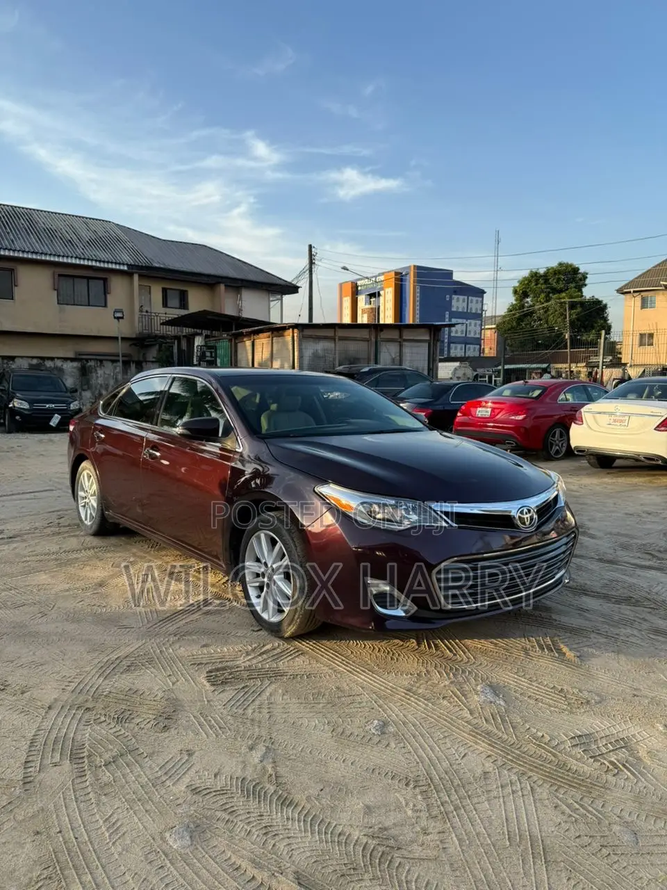Toyota Avalon Limited Sedan FWD (3.5L 6cyl 6A) 2013 Red
