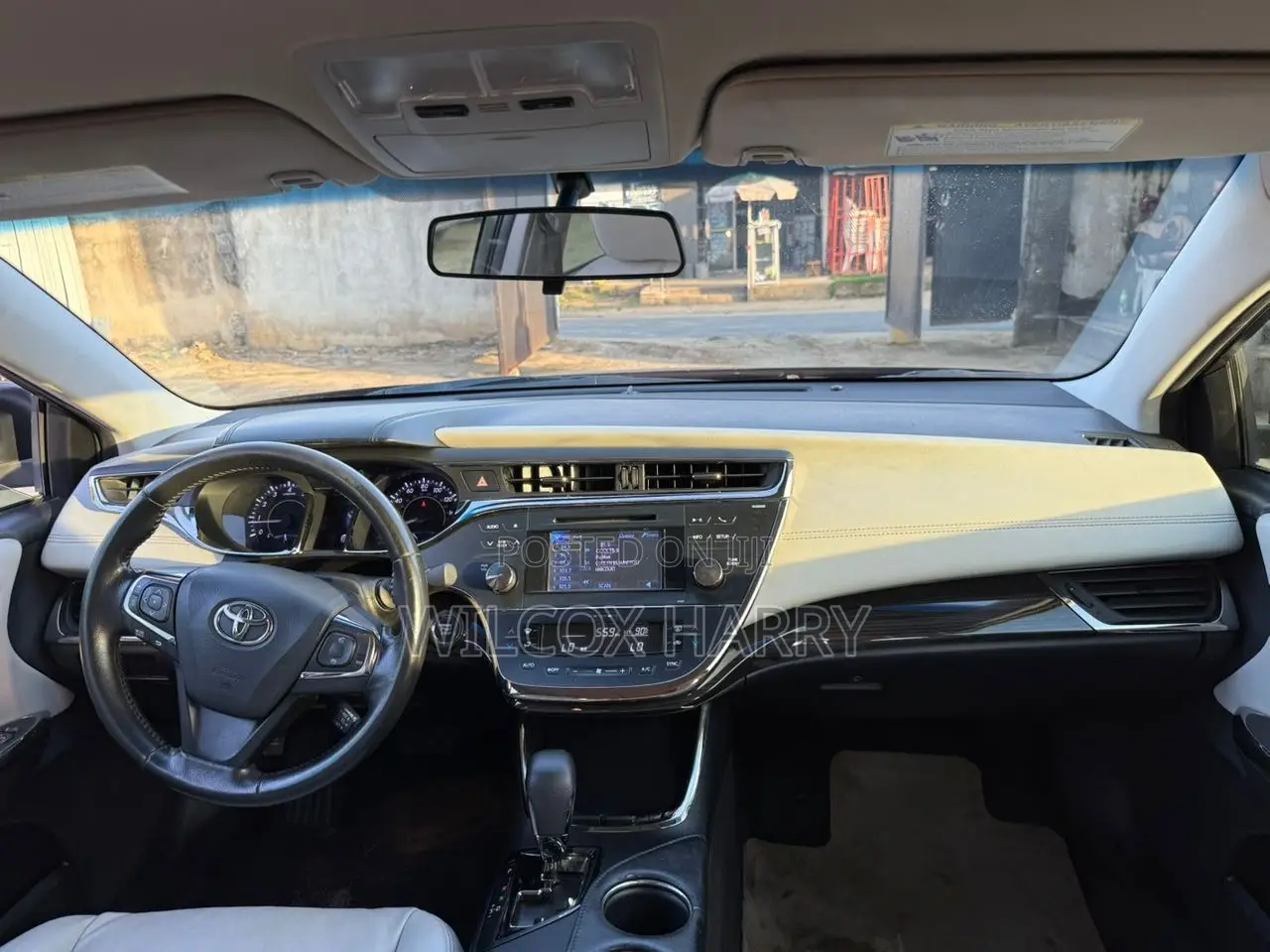 Toyota Avalon Limited Sedan FWD (3.5L 6cyl 6A) 2013 Red