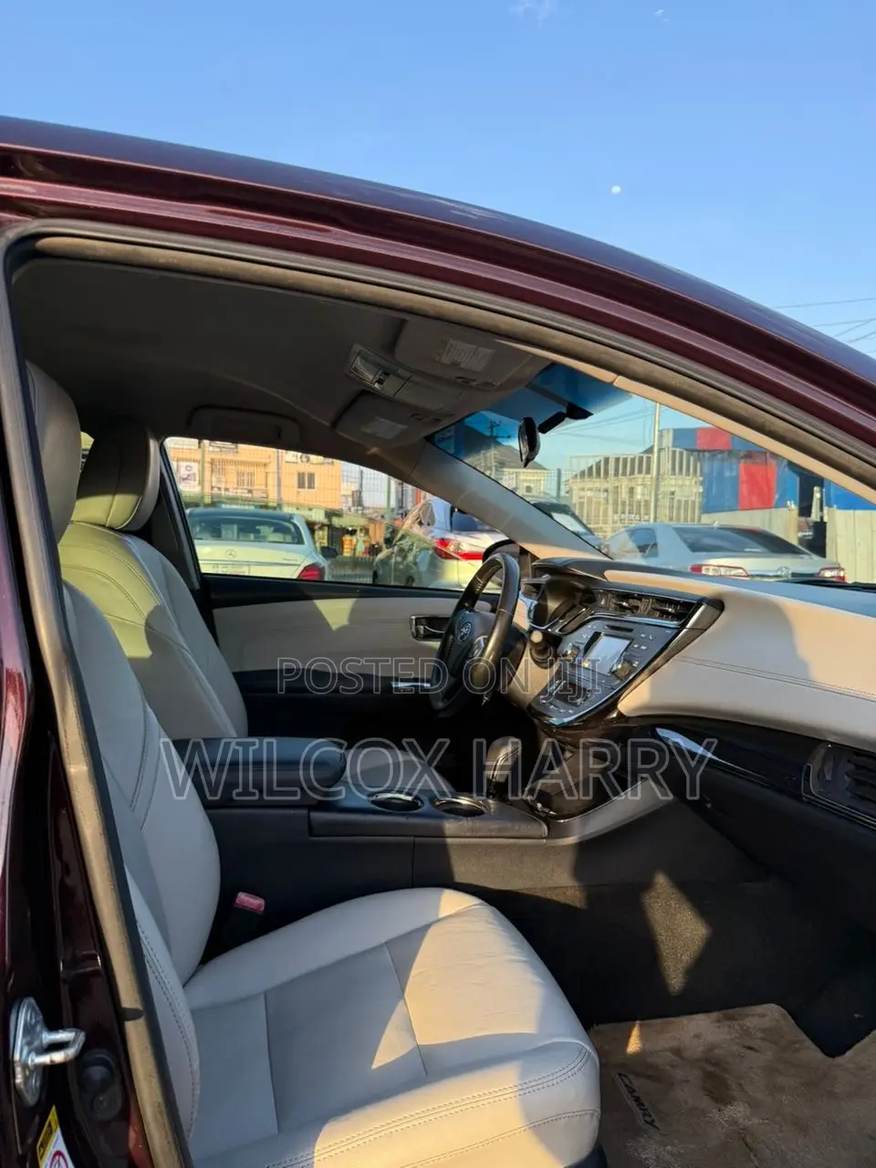 Toyota Avalon Limited Sedan FWD (3.5L 6cyl 6A) 2013 Red