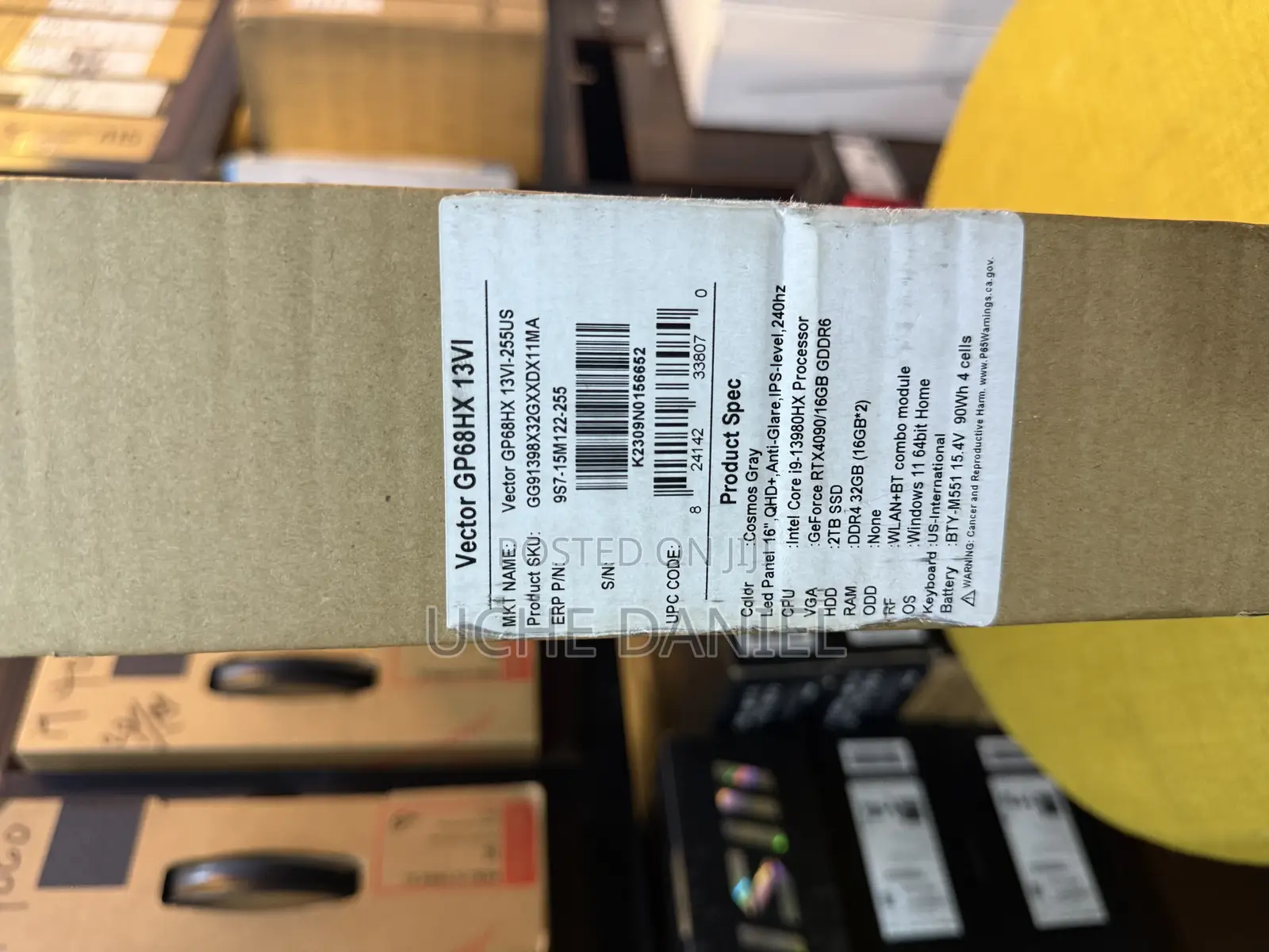 New Laptop MSI Vector GP68 HX 13V 32GB Intel Core I9 SSD 2T