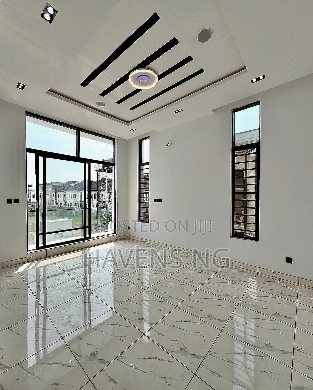 4bdrm Duplex in Ikota for sale