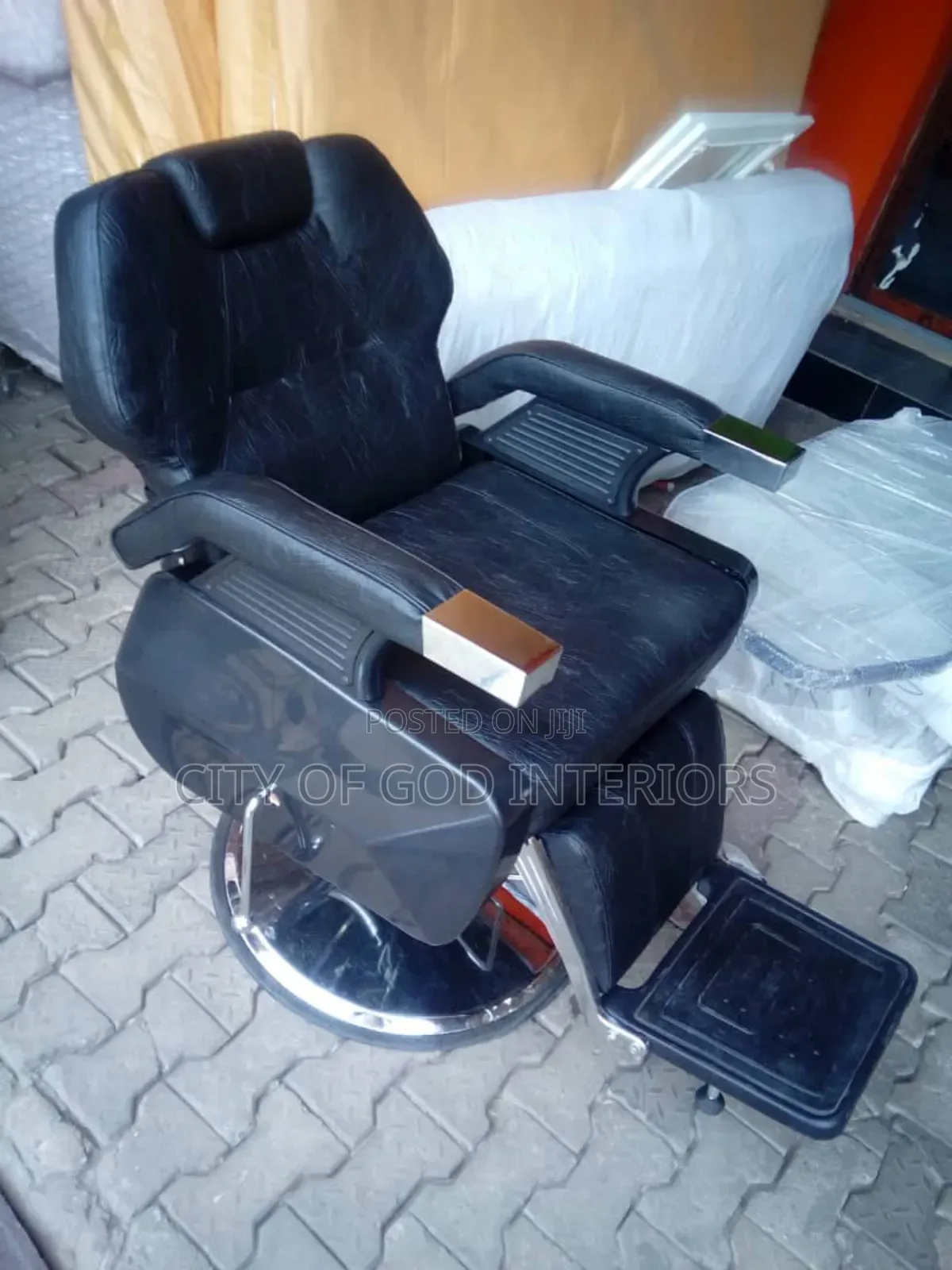 High Class Imported Salon Chair With Footrest and Head Rest