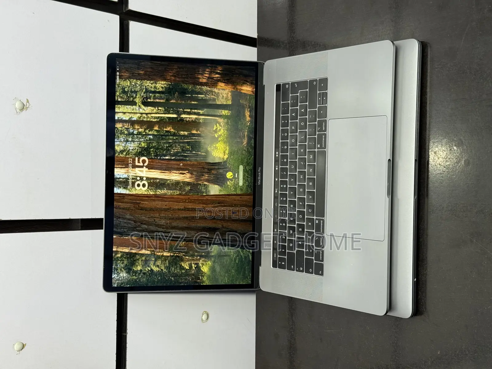 Laptop Apple MacBook Pro 2019 16GB Intel Core i9 SSD 512GB