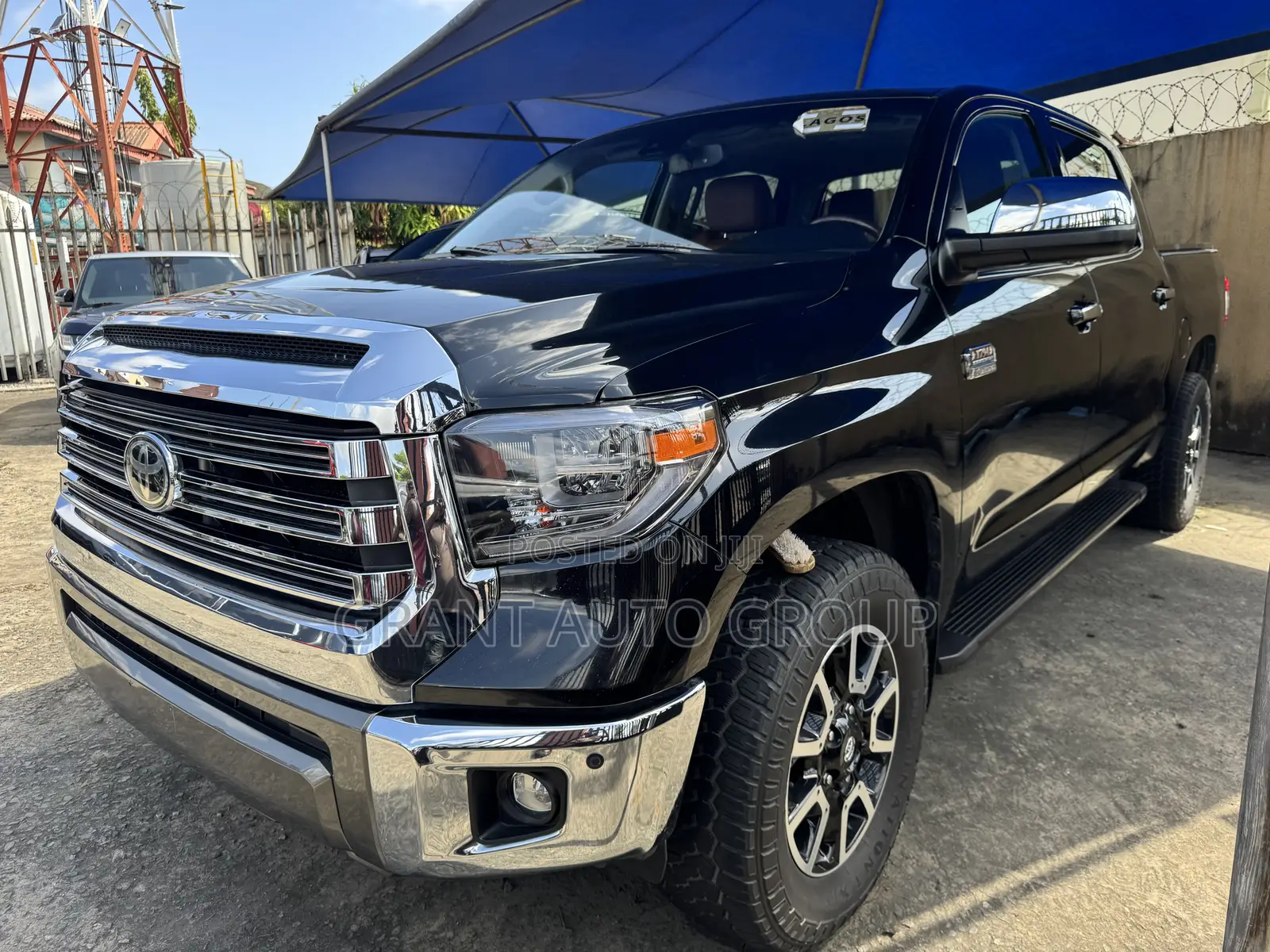 Toyota Tundra 1794 5.7L V8 4x4 CrewMax 5.6 ft. box 145.7 in. WB 2020