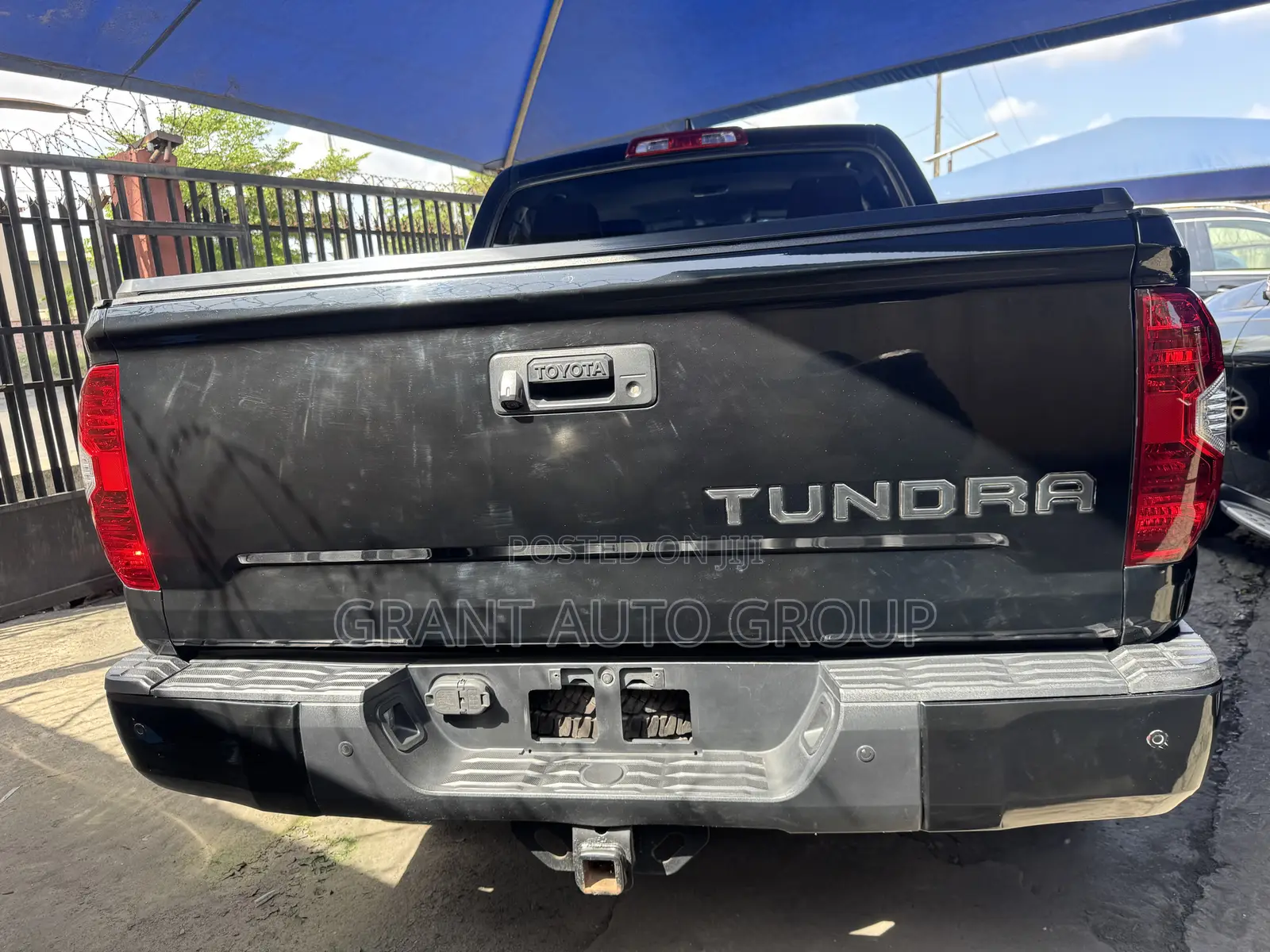 Toyota Tundra 1794 5.7L V8 4x4 CrewMax 5.6 ft. box 145.7 in. WB 2020