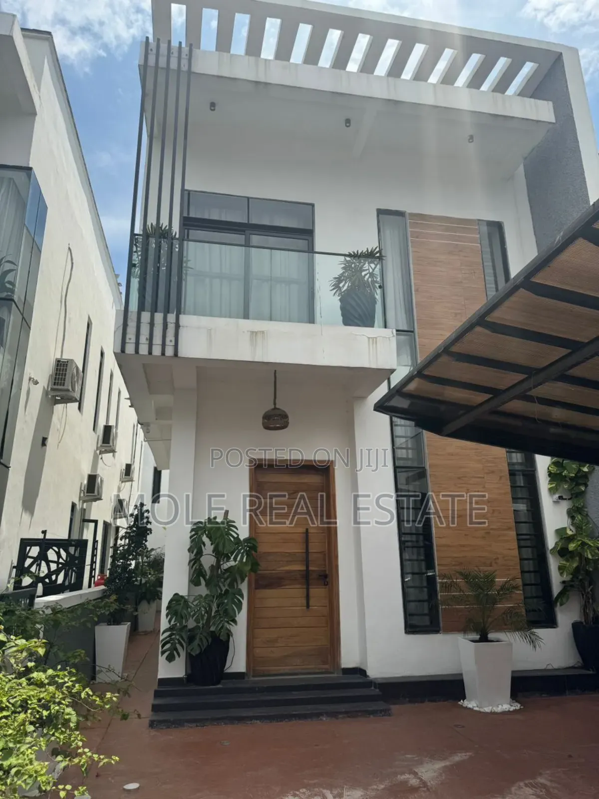 Furnished 4bdrm Duplex in Chevron, VGC / Ajah for sale