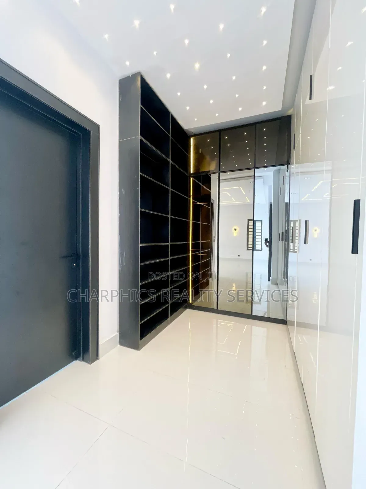5bdrm Duplex in Ajah for sale