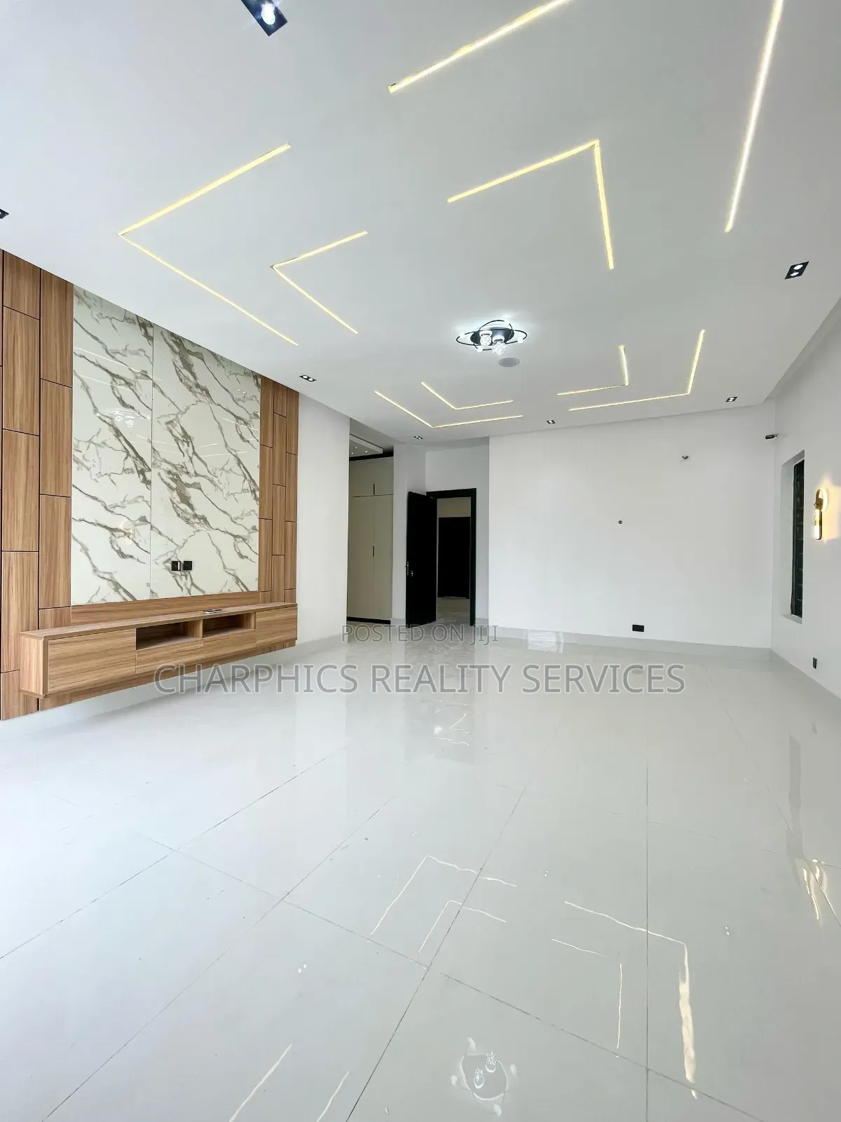 5bdrm Duplex in Ajah for sale