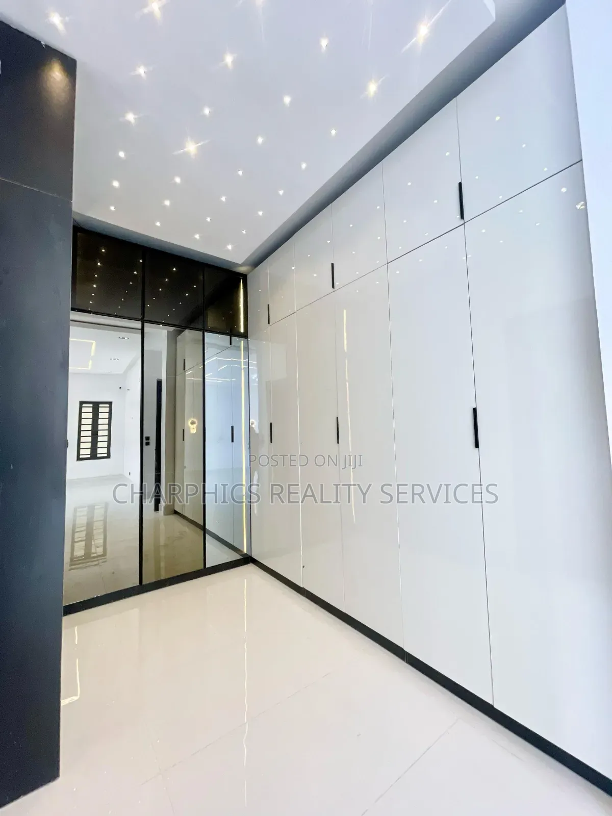 5bdrm Duplex in Ajah for sale