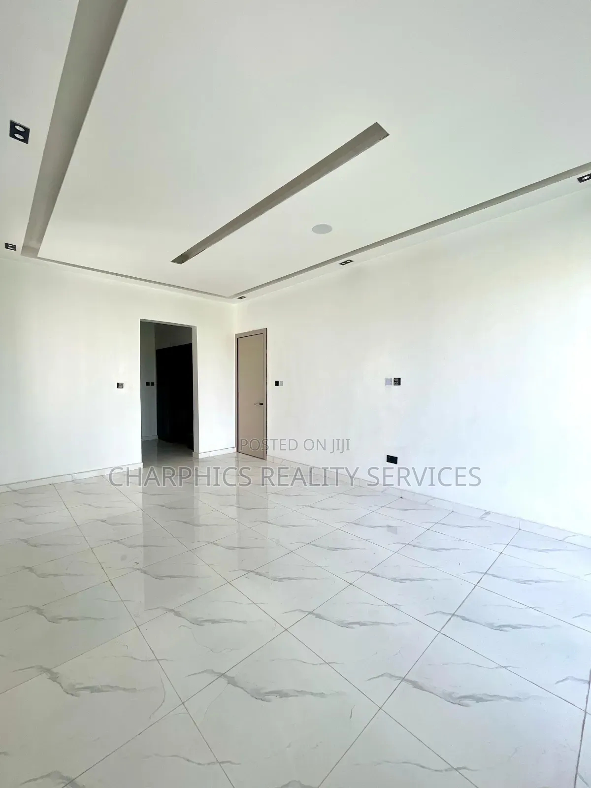 5bdrm Duplex in Ajah for sale