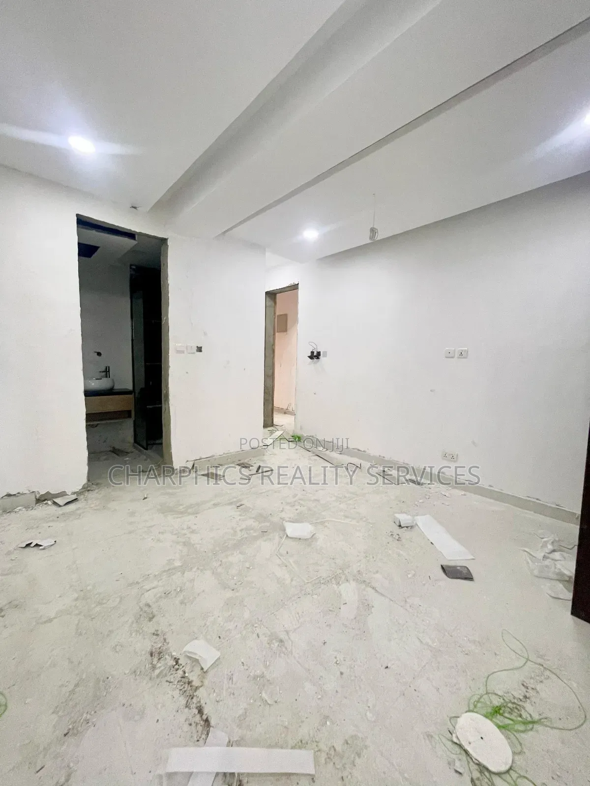 3bdrm Apartment in Ikate for sale
