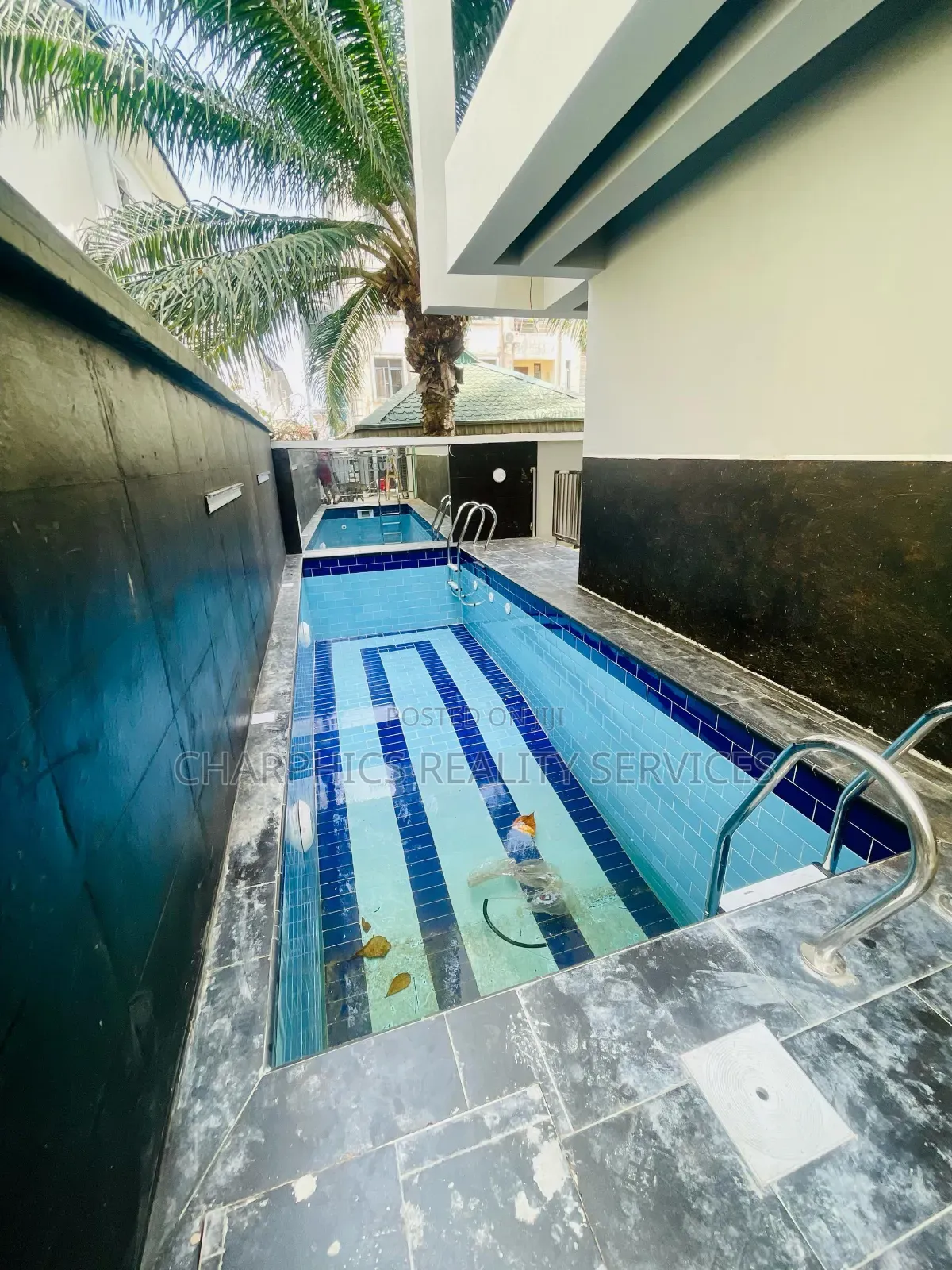 2bdrm Apartment in Agungi for sale
