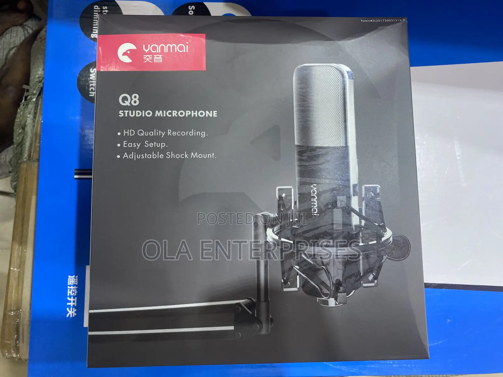 Q8 Microphone