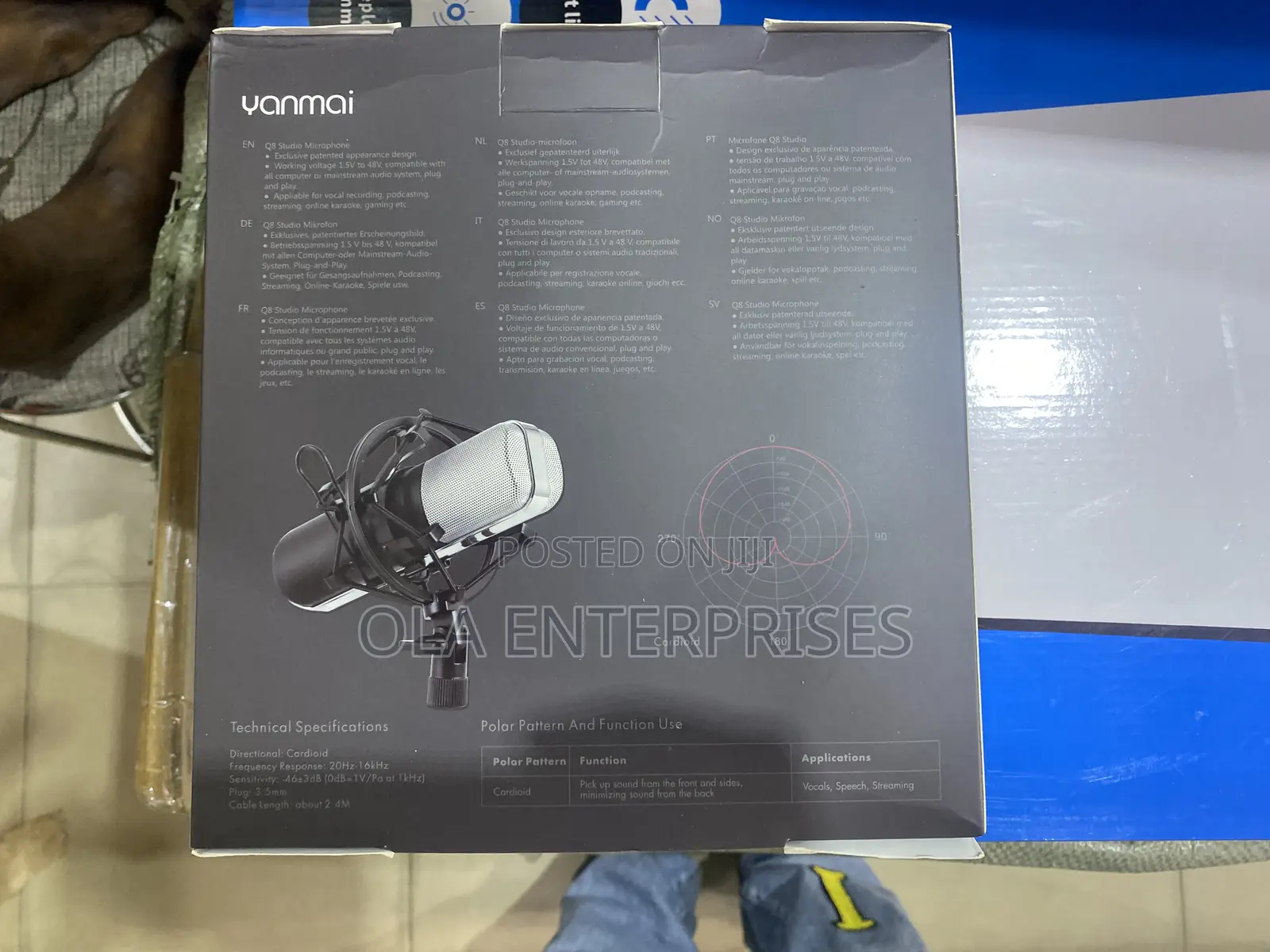 Q8 Microphone
