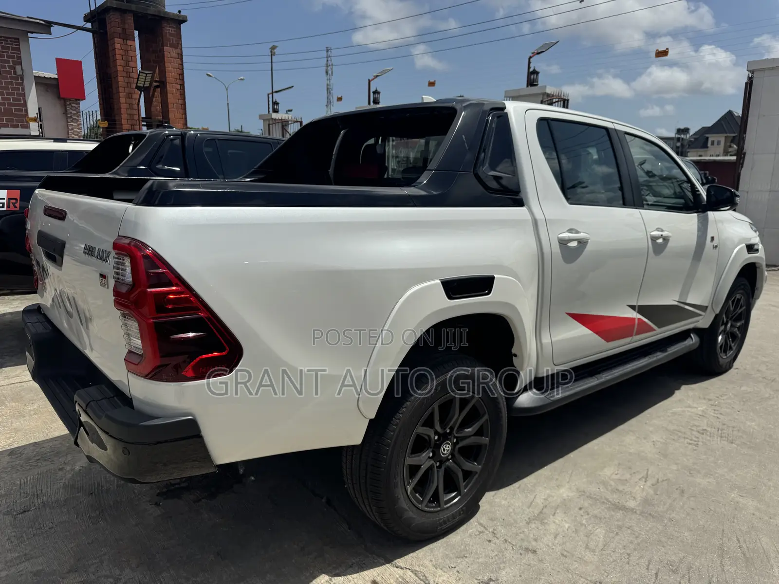 New Toyota Hilux Revo Smart Cab Petrol 2.7 RWD 2022 White