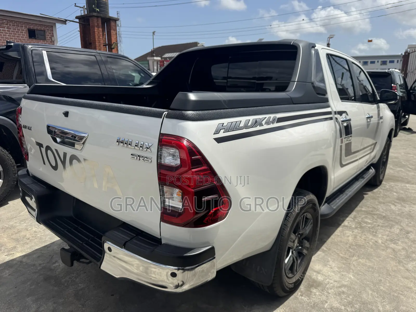 Toyota Hilux Revo Smart Cab Petrol 2.7 RWD 2021 White