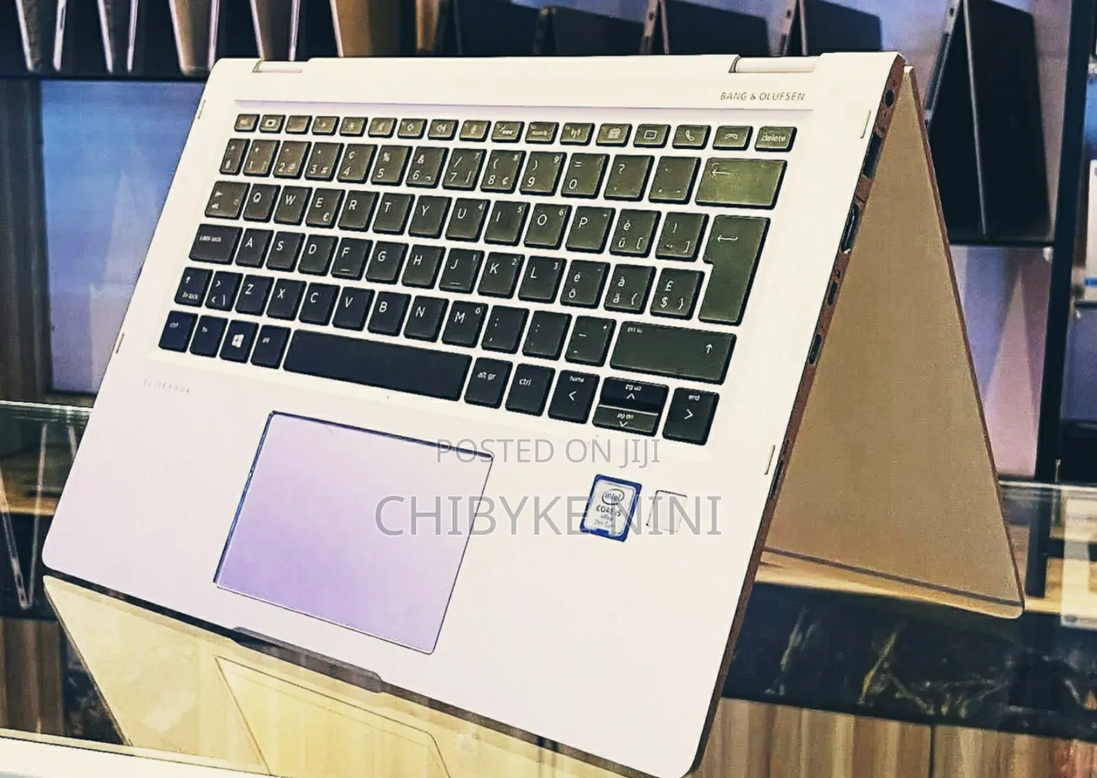 Laptop HP EliteBook 1030 8GB Intel Core I5 SSD 256GB