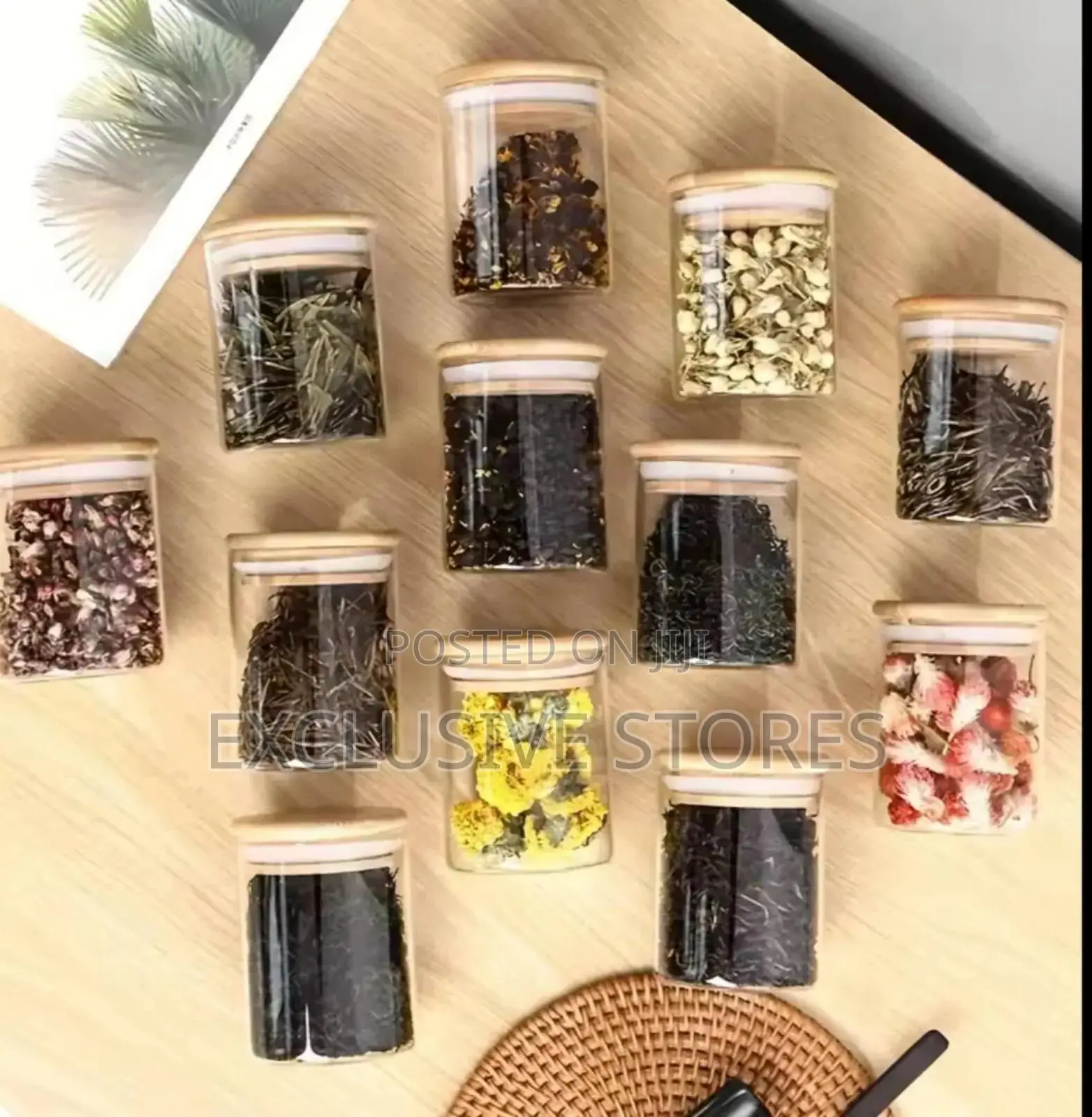 12pcs Glass Spice Jars With Bamboo Lid