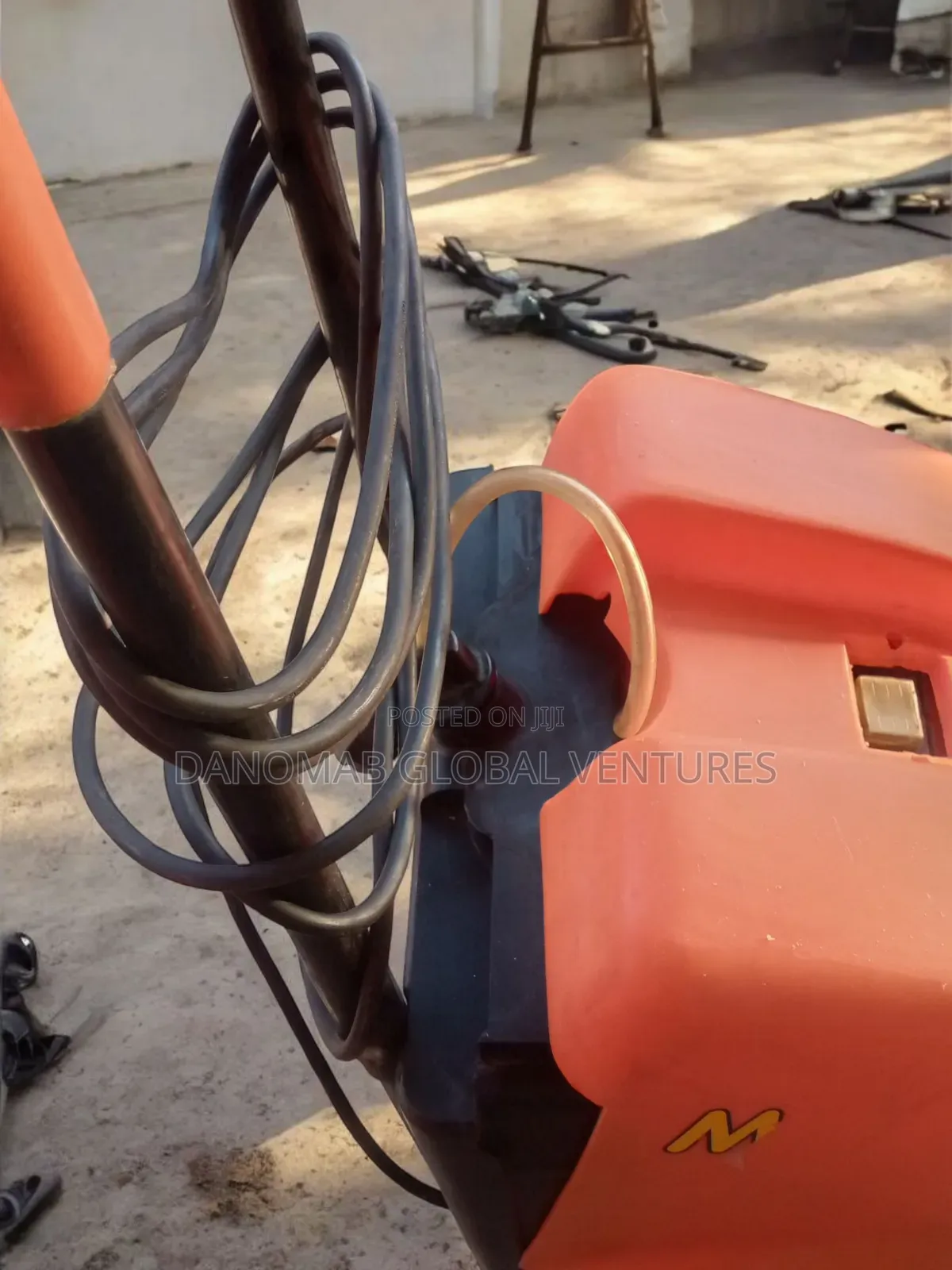 Maxi-140 High Pressure Washer With Onboard Soap Tank