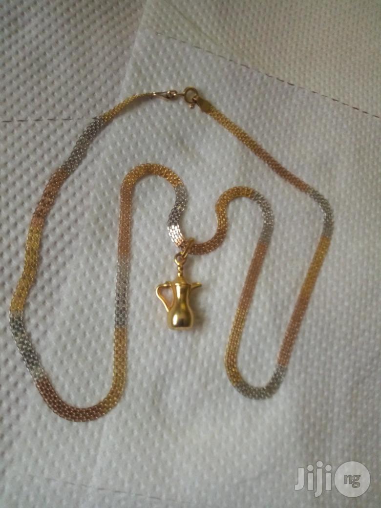 Brand New Italy 750 Tested 18karat Gold Carpet With Jug