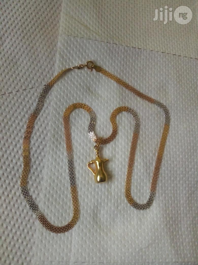 Brand New Italy 750 Tested 18karat Gold Carpet With Jug