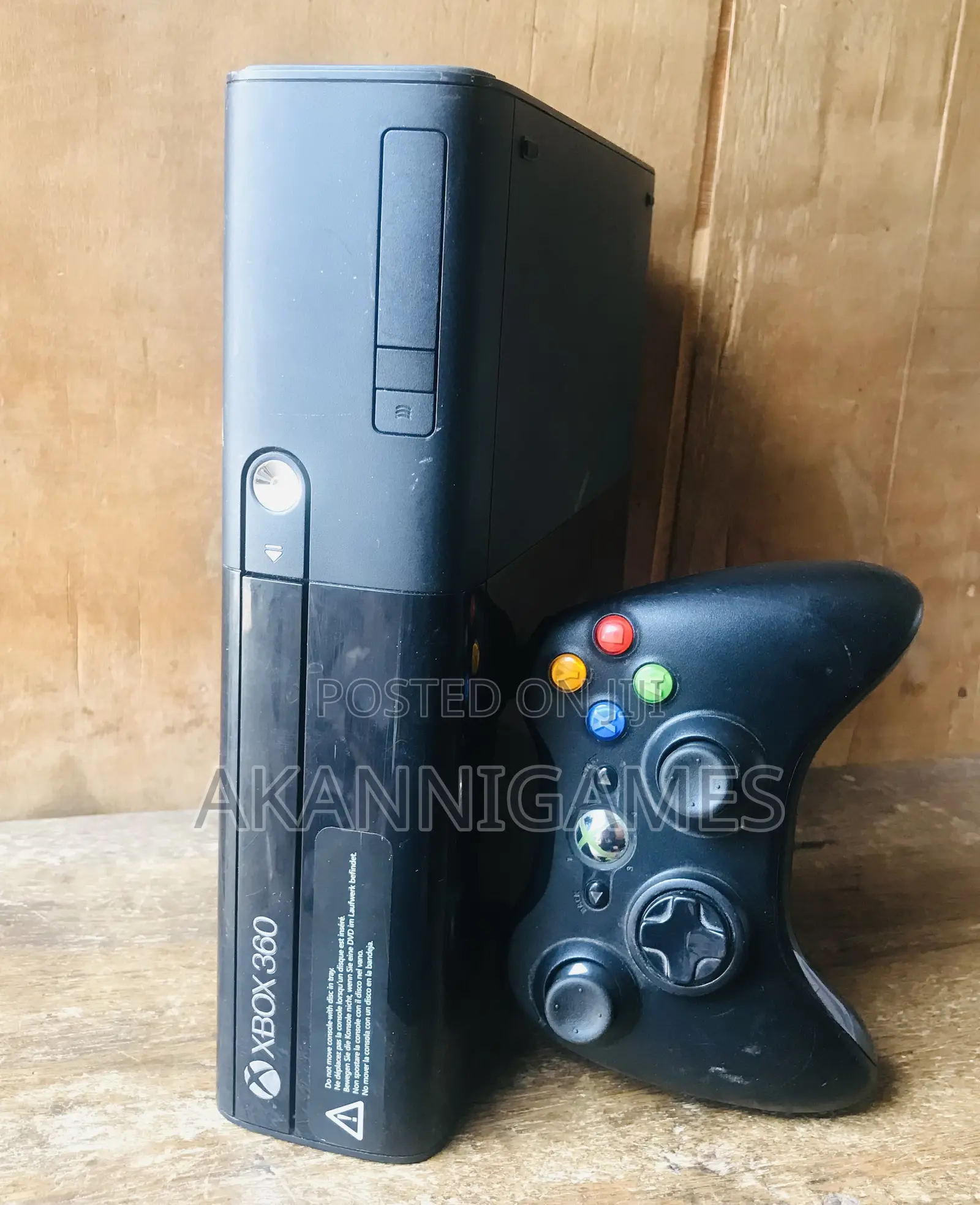 Xbox 360e Slim With 1 Wireless Pad, 12 Games + Pes 26 Patch