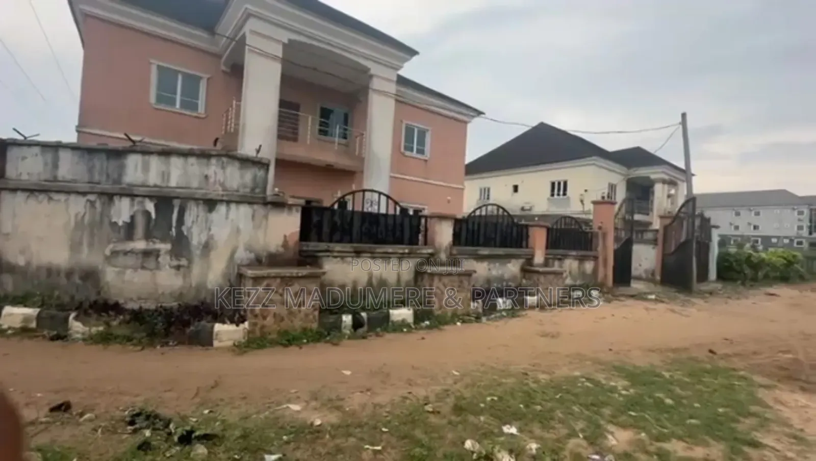 4bdrm Duplex in Institutional Layout, Port-Harcourt for sale