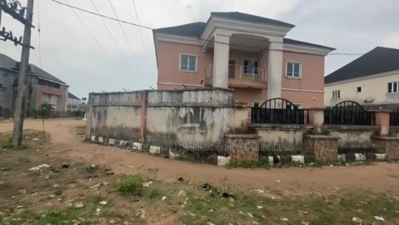 4bdrm Duplex in Institutional Layout, Port-Harcourt for sale