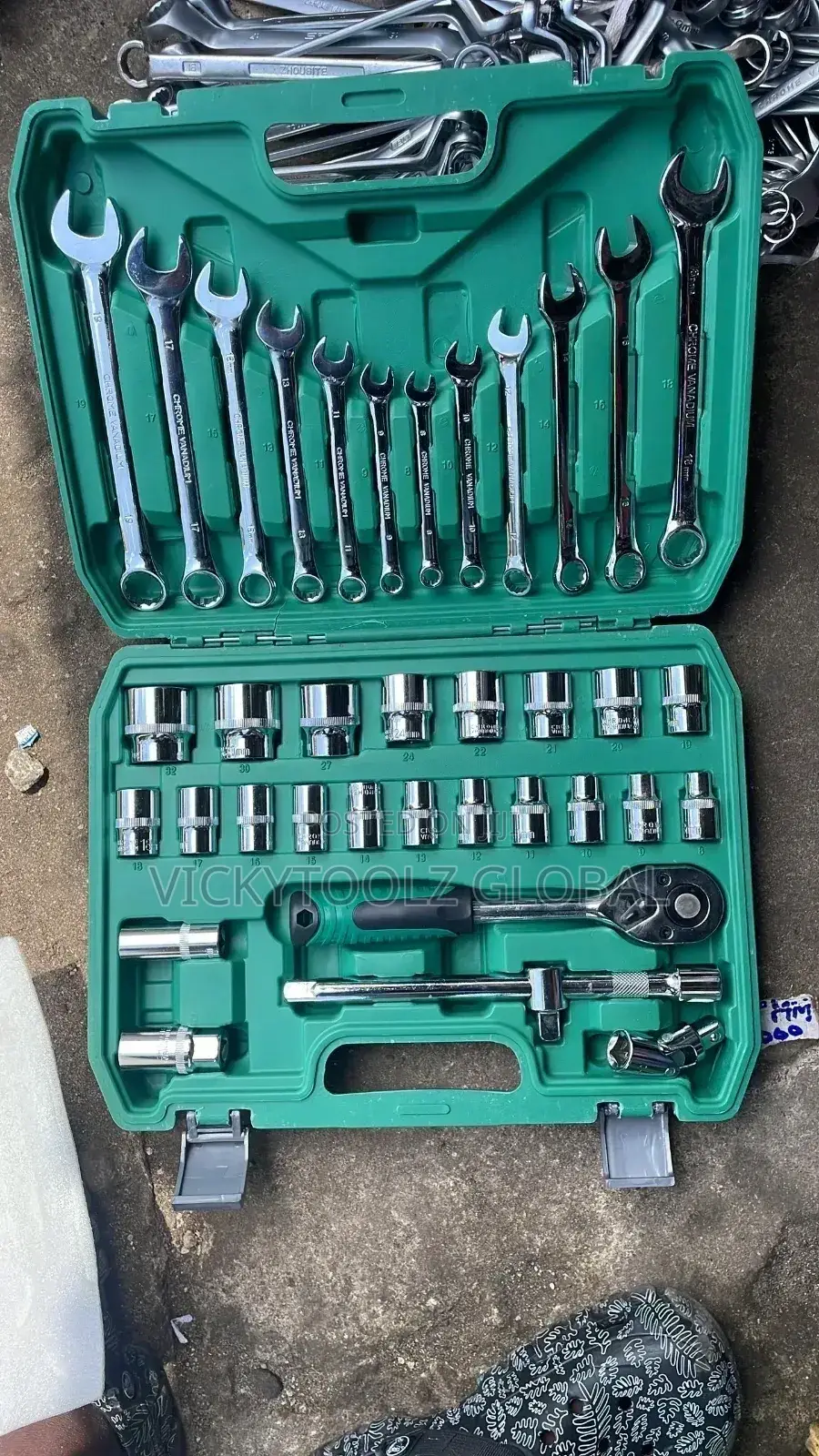 Set of Spanner and Socket Set (37 Pcs)
