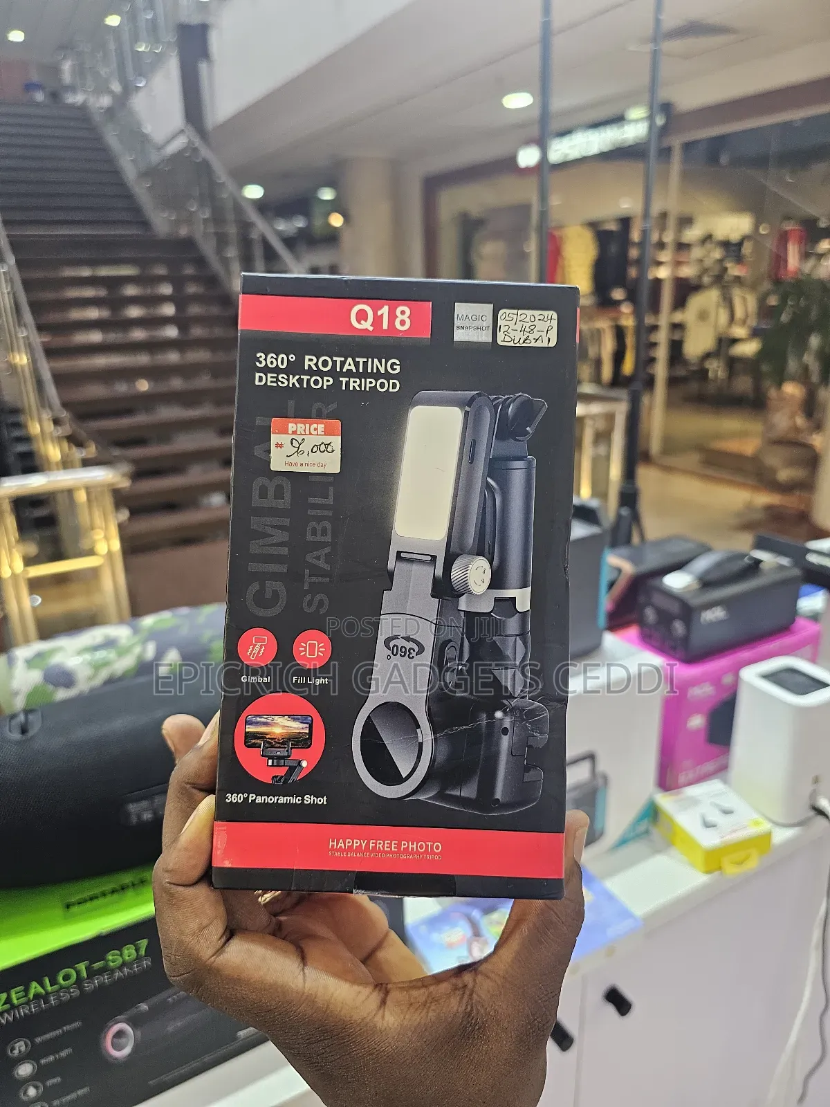Q18 360 Rotating Desktop Tripod Auto Face Tracking Gimbal
