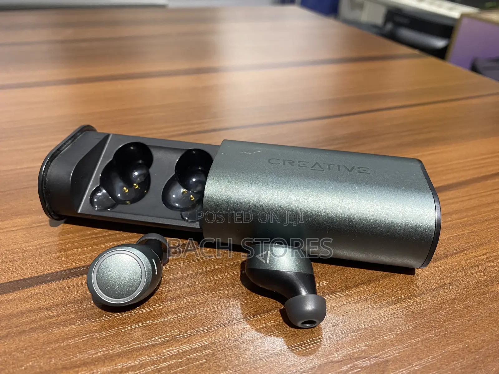 Creative Outlier Air V3 TWS Noise Reduction Earbuds