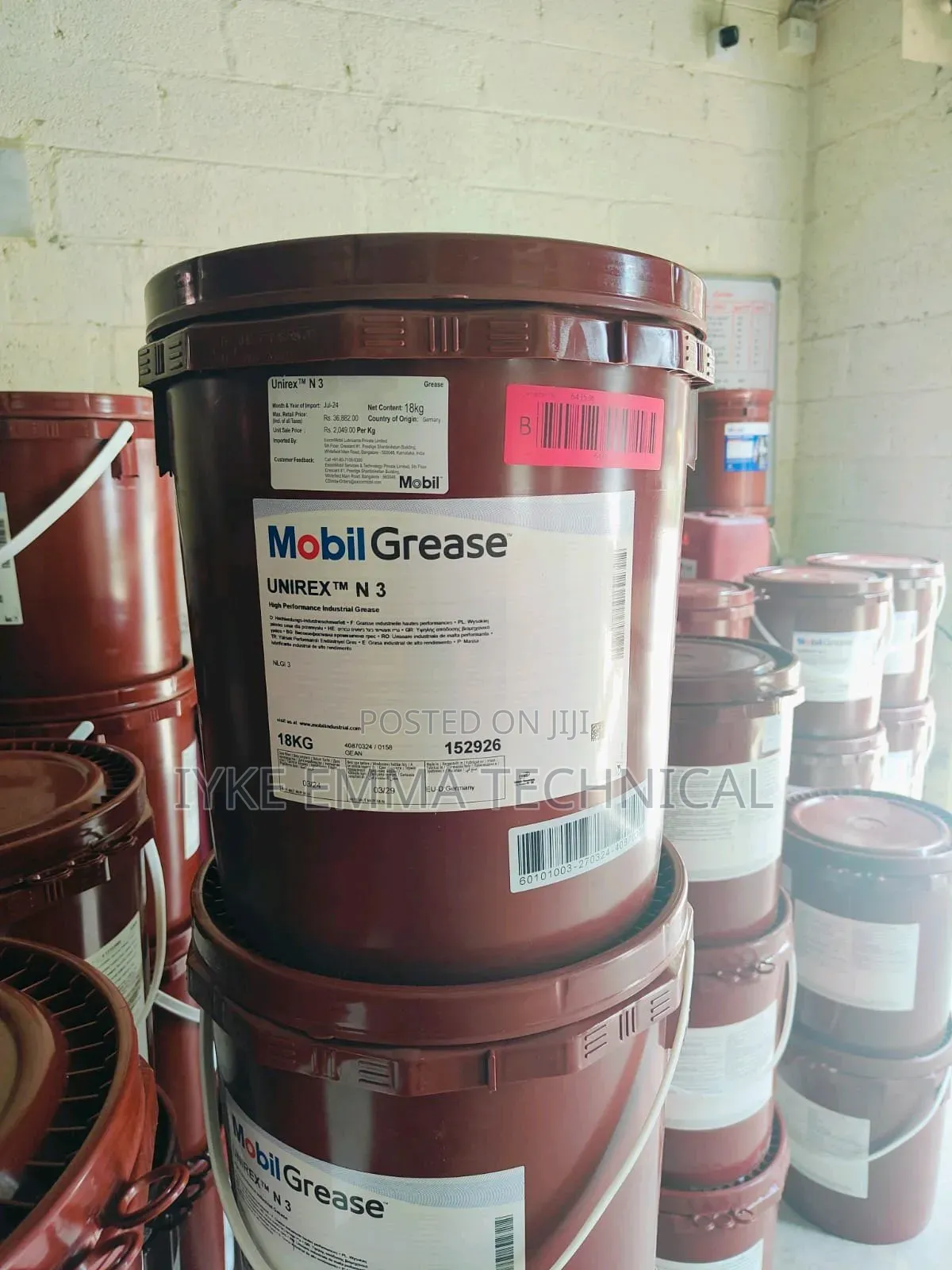 Mobile Grease Unirex N3