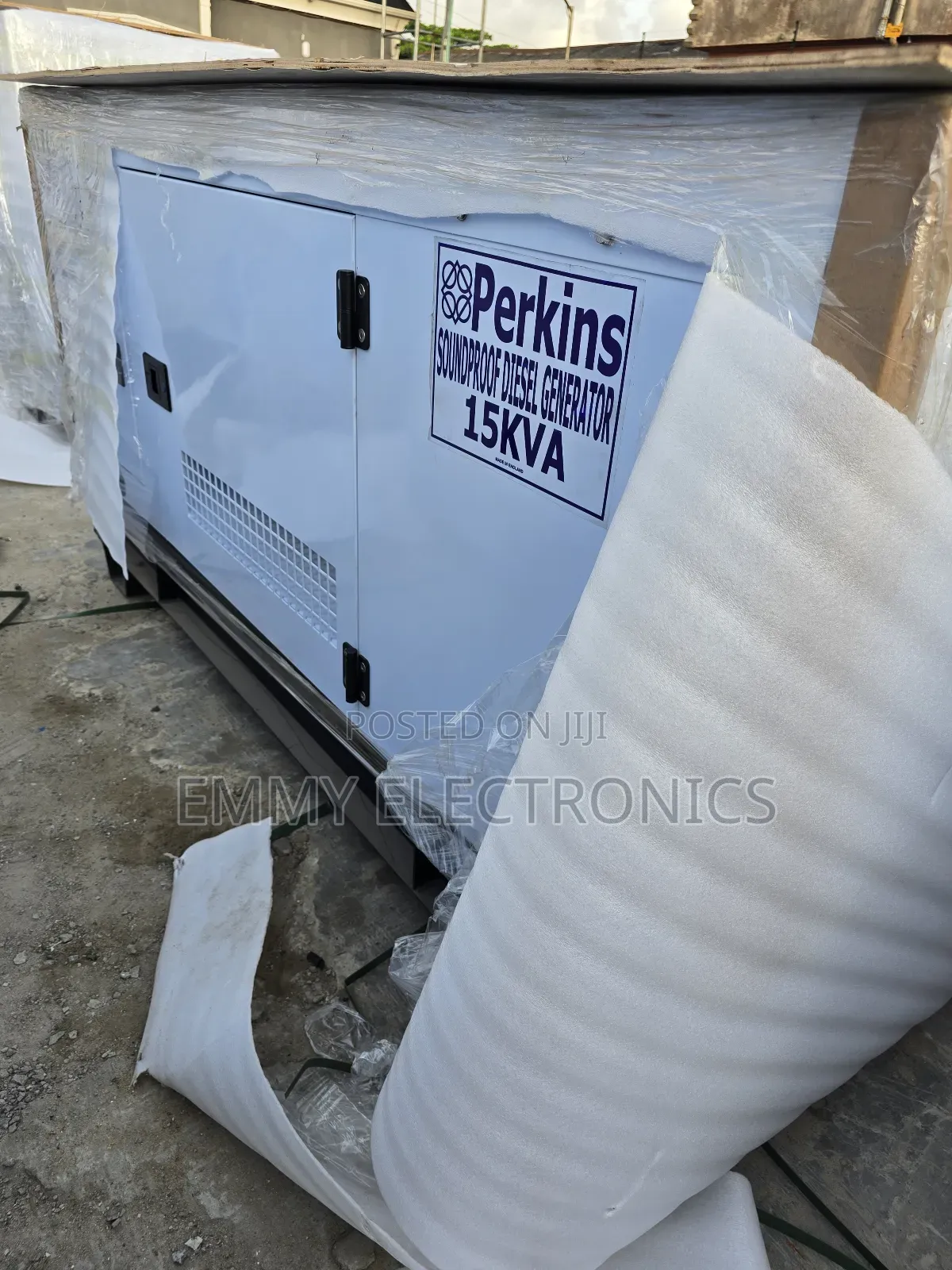 Sp15kva Perkins Diesel Soundproof Generator 100%Copper Coil