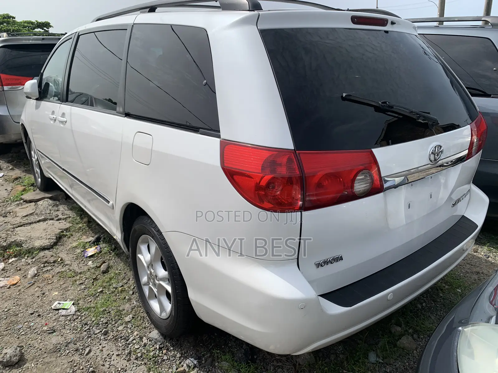 Toyota Sienna 2006 White