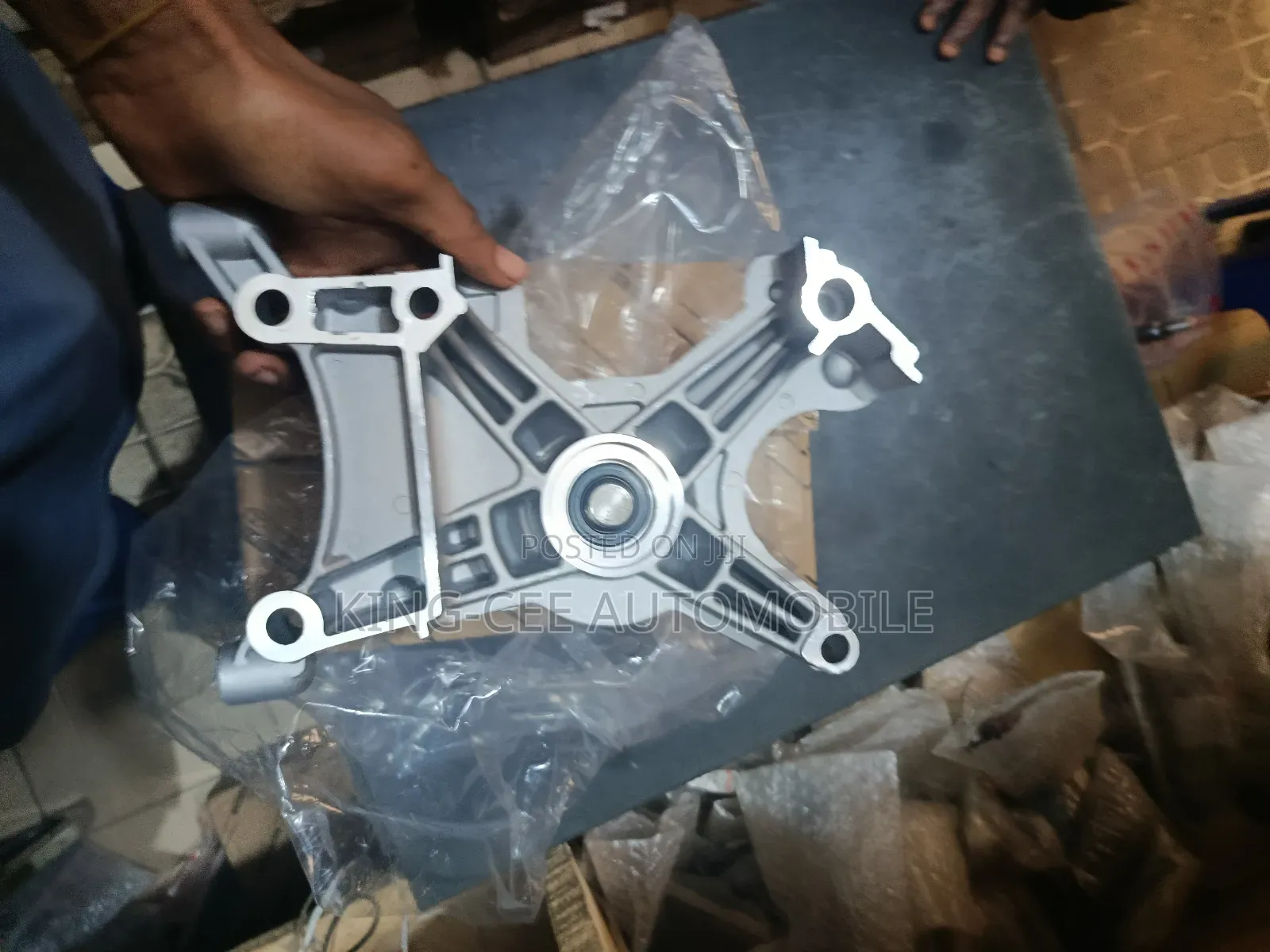 Water Pump Hanger 2uz, Land Cruiser, Gx470, 4runner, Tundra