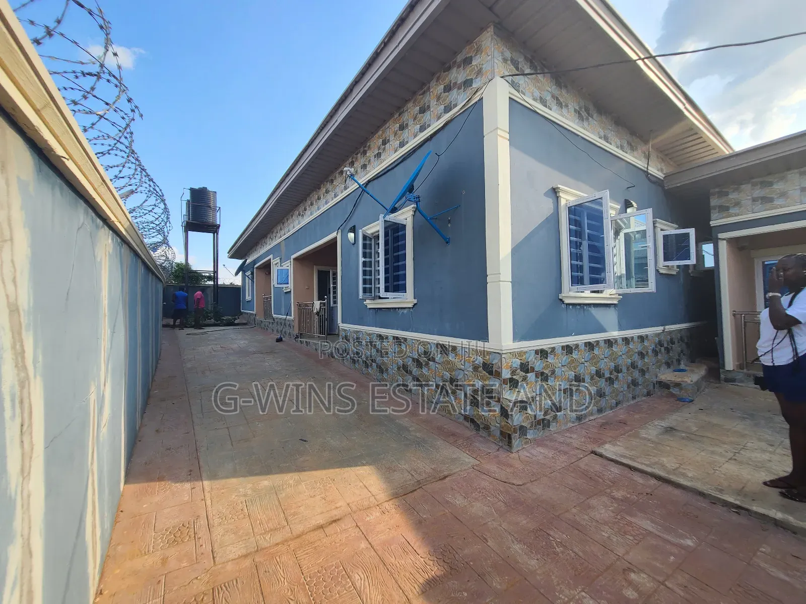 2bdrm Block of Flats in Ogheghe Community, Benin City for sale