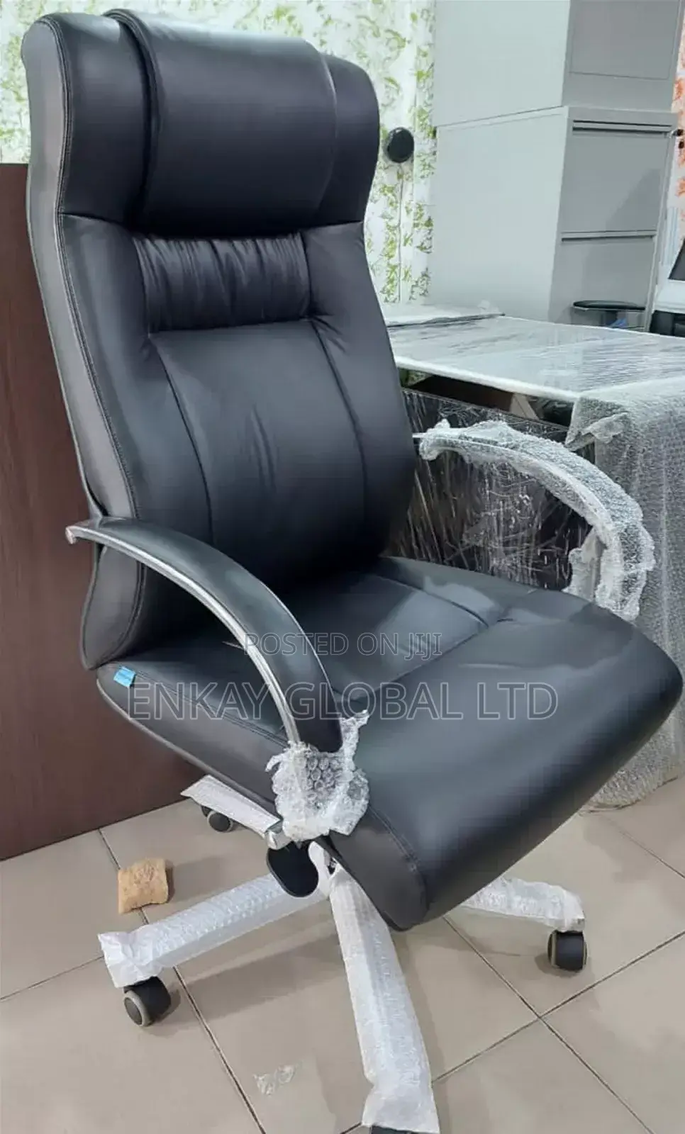 Standard Quality Modern Office Boss Swivel Chair