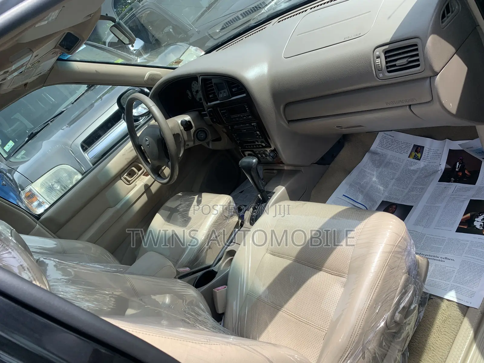 Nissan Pathfinder LE Platinum 4x4 2004 Black