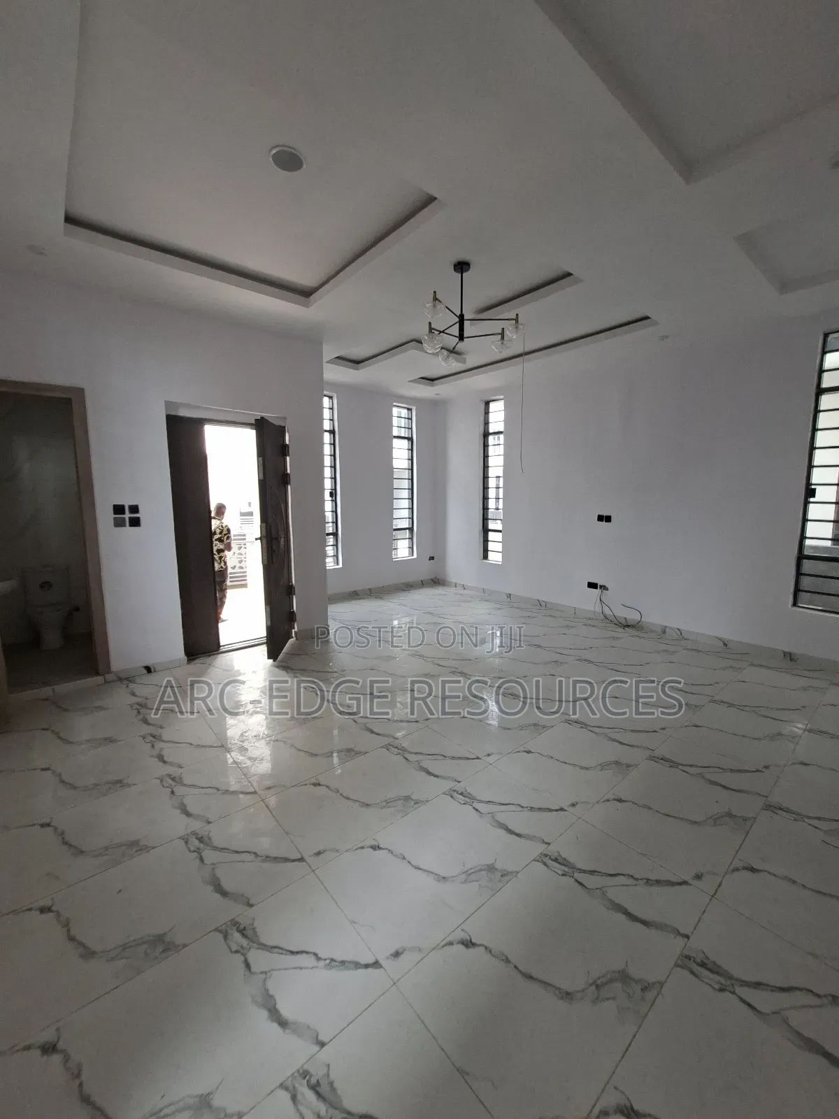 5bdrm Duplex in Ago Palace for sale