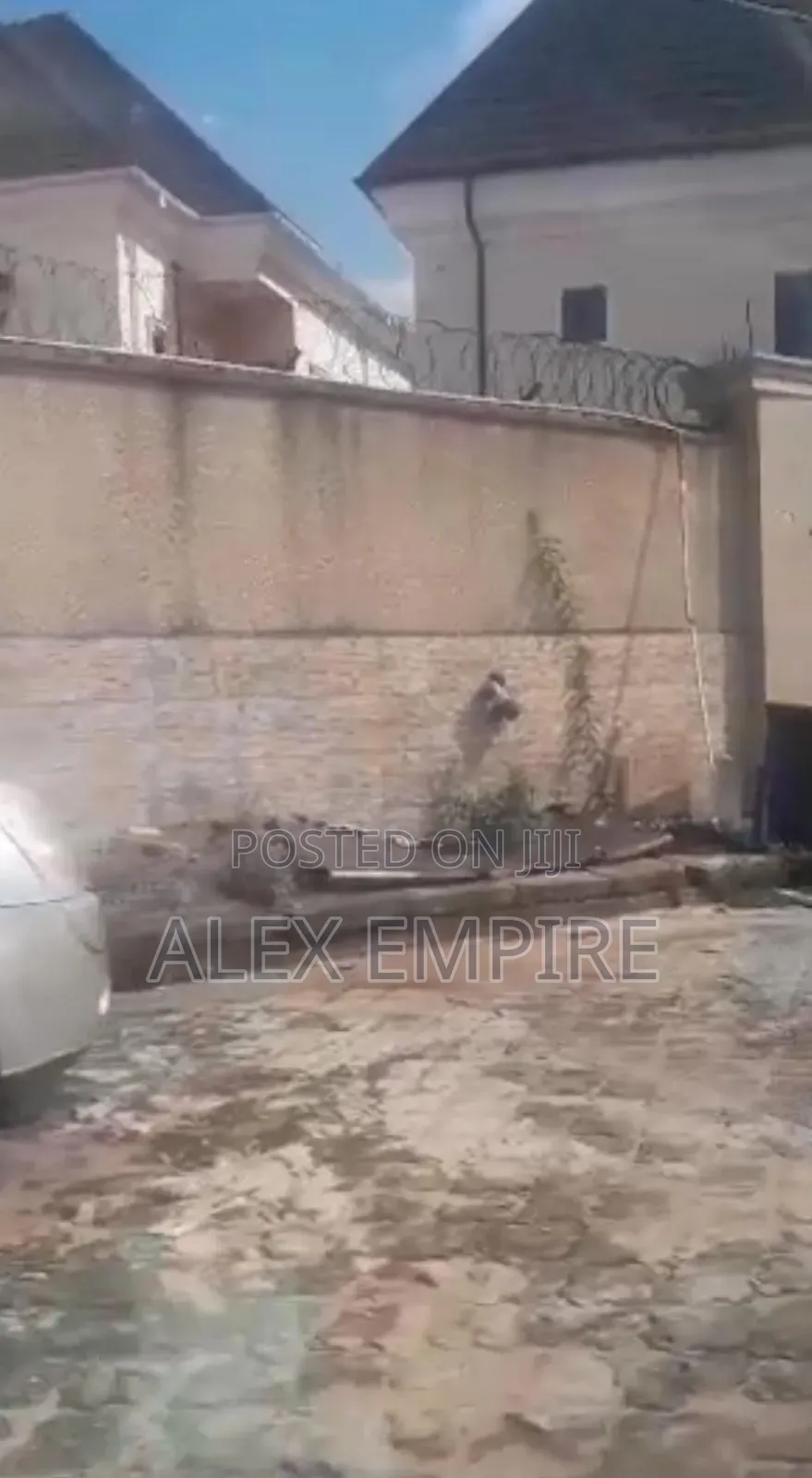 5bdrm Duplex in Amuwo-Odofin for sale