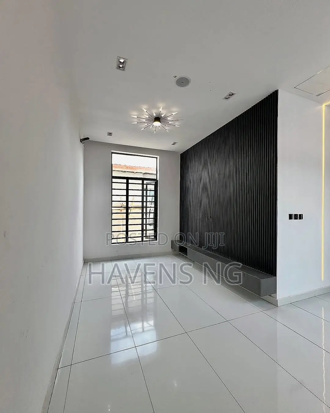 5bdrm Duplex in Ikota for sale