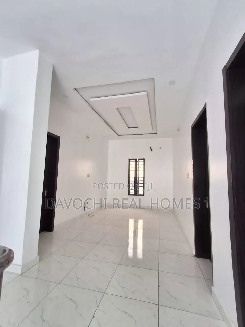5bdrm Duplex in Blenco, Sangotedo for rent